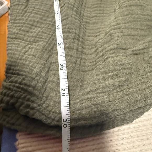 Maeve Green Midi Dress with Mandarin Collar and Tiered Design - Picture 4 of 6